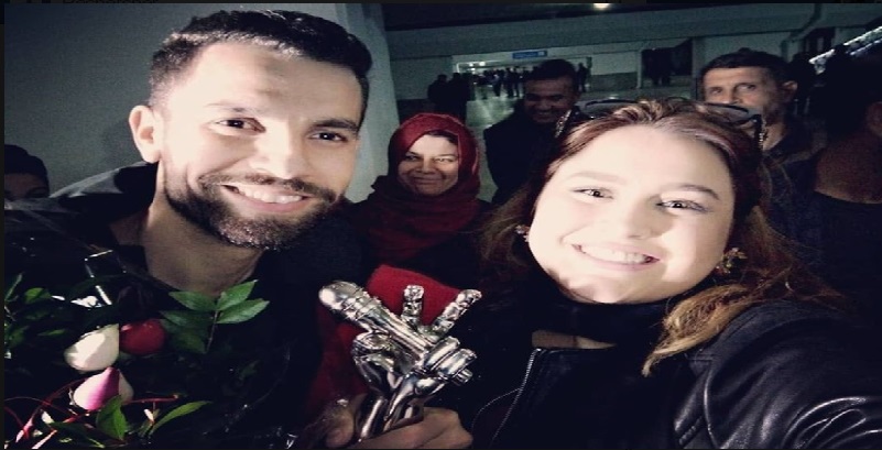 صور:النجم مهدي العياشي يصل إلى تونس